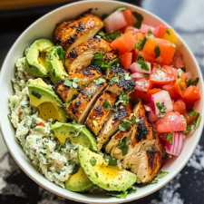 Delightful Chicken Tzatziki Bowl