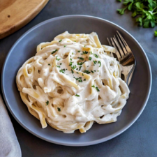 Crock Pot Chicken Alfredo
